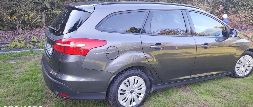 Ford Focus cena 32500 przebieg: 234000, rok produkcji 2015 z Oborniki małe 211